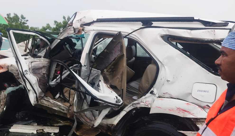 கோவில்பட்டி அருகே சாலை விபத்தில் தினபூமி நாளிதழ்  உரிமையாளர் பலி